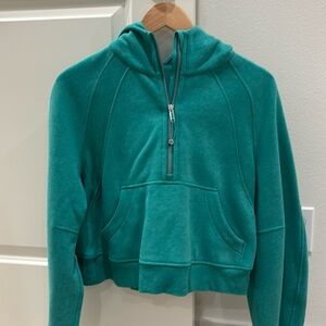 Excellent condition, limited edition color, Lululemon scuba half zip sweatshirt